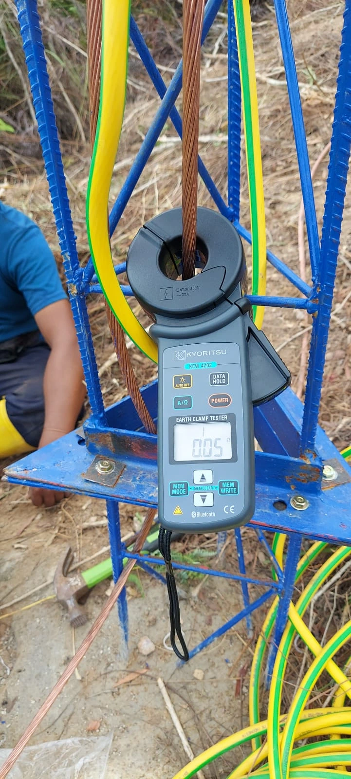 Instalasi Grounding Penyalur Petir  Bendungan Wayapu